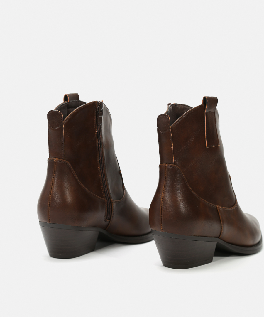 Botines cowboy básicos image number null